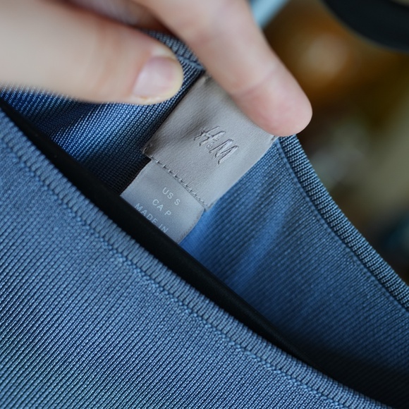 Dress - Picture 3 of 5